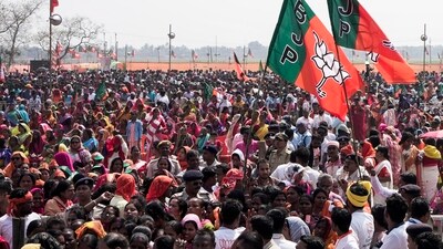 Prime Minister Narendra Modi, who is on a two-day visit to Jharkhand, West Bengal, and Bihar on March 1 and 2, on Friday held a roadshow in Dhanbad, Jharkhand. (PTI) Prime Minister Narendra Modi, who is on a two-day visit to Jharkhand, West Bengal, and Bihar on March 1 and 2, on Friday held a roadshow in Dhanbad, Jharkhand. (PTI)