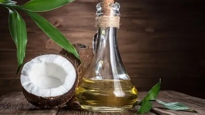 Streptococcus mutans is the bacteria responsible for causing dental plaque and gum disease. Coconut oil helps in fighting such bacteria and improving dental health. (Unsplash) Streptococcus mutans is the bacteria responsible for causing dental plaque and gum disease. Coconut oil helps in fighting such bacteria and improving dental health. (Unsplash)