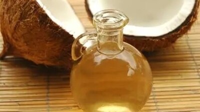The medium-chain triglycerides present in coconut oil cis broken down by the liver into Ketones – an active energy source for the brain. This can help in boosting brain function. (Unsplash) The medium-chain triglycerides present in coconut oil cis broken down by the liver into Ketones – an active energy source for the brain. This can help in boosting brain function. (Unsplash)