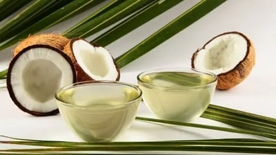 Coconut oil is believed to be rich in medium-chain triglycerides, which can promote weight loss by burning body fat. (Unsplash) Coconut oil is believed to be rich in medium-chain triglycerides, which can promote weight loss by burning body fat. (Unsplash)