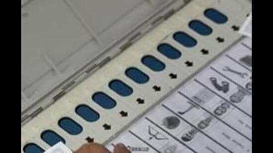 Haryana’s chief electoral officer (CEO) Anurag Agarwal on Friday said during the upcoming Lok Sabha polls at least 10 companies of the Central Reserve Police Force (CRPF) and five companies of the Indo-Tibetan Border Police (ITBP) will be deployed in all 10 Lok Sabha constituencies. (Arijit Sen/HT Photo)