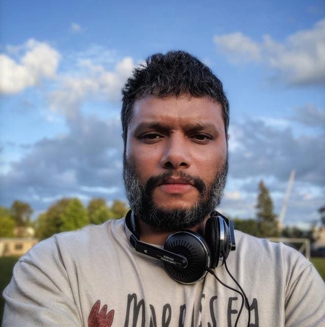 Author Lindsay Pereira