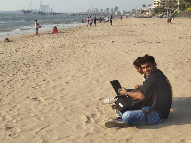 In the distance, the pier at Juhu beach (Suhit Bombaywala) In the distance, the pier at Juhu beach (Suhit Bombaywala)