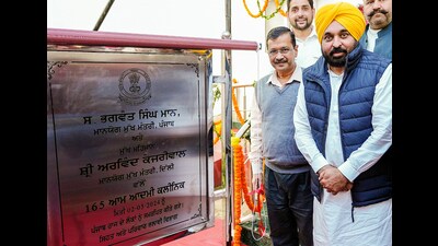 AAP national convenor Arvind Kejriwal along with Punjab CM Bhagwant Mann inaugurates 165 new Aam Aadmi clinics in the state, in Jalandhar on Saturday. (Bhagwant Mann-X) AAP national convenor Arvind Kejriwal along with Punjab CM Bhagwant Mann inaugurates 165 new Aam Aadmi clinics in the state, in Jalandhar on Saturday. (Bhagwant Mann-X)