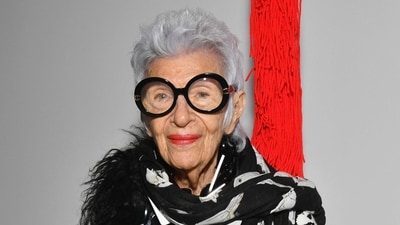 Iris Afpel, centenarian style icon from the New York borough of Queens immediately recognizable by her oversized owlish glasses, died on March 1, 2024 at age 102, according to her Instagram account. (Photo by Dia DIPASUPIL / GETTY IMAGES NORTH AMERICA / AFP) (AFP) Iris Afpel, centenarian style icon from the New York borough of Queens immediately recognizable by her oversized owlish glasses, died on March 1, 2024 at age 102, according to her Instagram account. (Photo by Dia DIPASUPIL / GETTY IMAGES NORTH AMERICA / AFP) (AFP)
