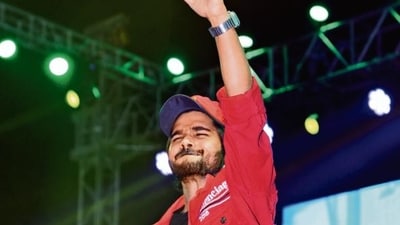 Singer Salman Ali made it a night to remember at the finale of the varsity’s Sports and Cultural Week 2024. (Photo: Manoj Verma/HT) Singer Salman Ali made it a night to remember at the finale of the varsity’s Sports and Cultural Week 2024. (Photo: Manoj Verma/HT)