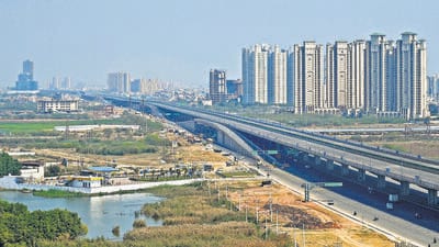 The Dwarka Expressway in Gurugram’s Sector 102 in February 2024. (Vipin Kumar/HT photo) The Dwarka Expressway in Gurugram’s Sector 102 in February 2024. (Vipin Kumar/HT photo)