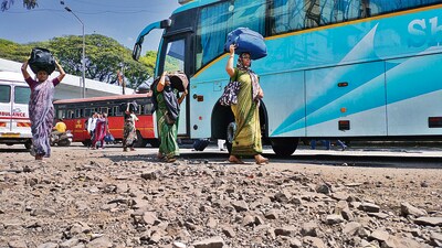 The ST stand at Swargate is the main one and the biggest in the Pune MSRTC division in terms of area as compared to other stands. (HT PHOTO) The ST stand at Swargate is the main one and the biggest in the Pune MSRTC division in terms of area as compared to other stands. (HT PHOTO)