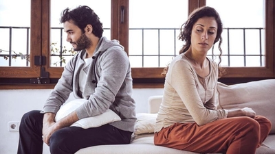 Instead of focusing on the relationship, we look inwards and engage in harsh self-criticism. We blame our flaws and think that we are too imperfect.&nbsp; (Shutterstock)