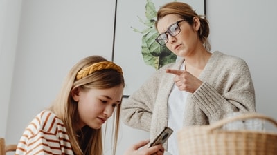 Instead of negotiating and over-explaining ourselves, we can make transitions short and sweet. Focusing on bringing more calm energy to the situation and staying prepared can help. (Pexels) Instead of negotiating and over-explaining ourselves, we can make transitions short and sweet. Focusing on bringing more calm energy to the situation and staying prepared can help. (Pexels)