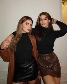Khushi Kapoor and her friend match in brown hues (Instagram) Khushi Kapoor and her friend match in brown hues (Instagram)