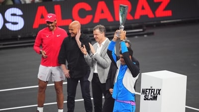 Carlos Alcaraz defeated Rafael Nadal 3-6 6-4 14-12, to claim victory at the Netflix Slam exhibition tennis match, in Las Vegas on Sunday. (Twitter) Carlos Alcaraz defeated Rafael Nadal 3-6 6-4 14-12, to claim victory at the Netflix Slam exhibition tennis match, in Las Vegas on Sunday. (Twitter)