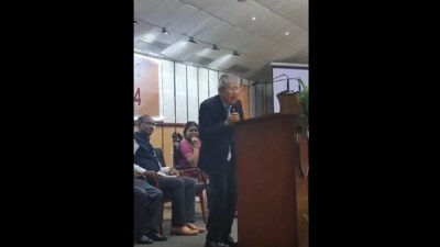 Mr Kuboki singing a song from Rajnikanth's film in Pondicherry University. (Instagram/@Ananth Rupanagudi) Mr Kuboki singing a song from Rajnikanth's film in Pondicherry University. (Instagram/@Ananth Rupanagudi)