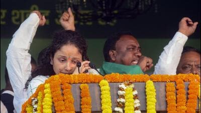 Kalpana Soren breaks down during the 51st foundation day function of the Jharkhand Mukti Morcha in Giridih district on Monday. (PTI) Kalpana Soren breaks down during the 51st foundation day function of the Jharkhand Mukti Morcha in Giridih district on Monday. (PTI)