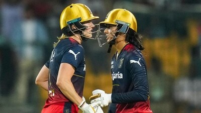 Smriti Mandhana in the company of Elysse Perry added 95 runs off just 64 balls for the second wicket. Smriti Mandhana in the company of Elysse Perry added 95 runs off just 64 balls for the second wicket.