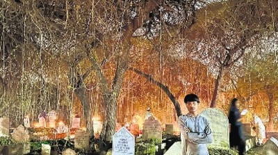 The Panj Peeran Qabristan in central Delhi. The Panj Peeran Qabristan in central Delhi.