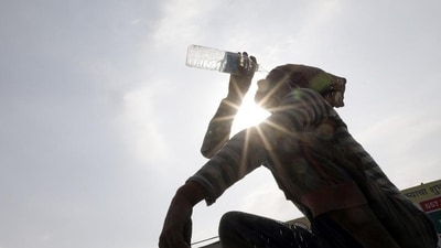 Karnataka govt issues health advisory as temperatures soar in state. Details (Rahul Raut/HT PHOTO) Karnataka govt issues health advisory as temperatures soar in state. Details (Rahul Raut/HT PHOTO)
