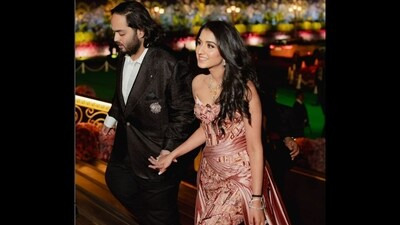 Sachin Tendulkar shared this picture of Anant Ambani and Radhika Merchant on Instagram, along with a witty caption. (Instagram/@sachintendulkar) Sachin Tendulkar shared this picture of Anant Ambani and Radhika Merchant on Instagram, along with a witty caption. (Instagram/@sachintendulkar)