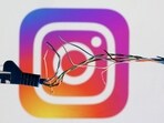 Instagram, Facebook down