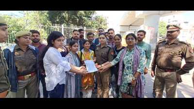 ABVP activists in Lucknow. (HT)