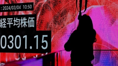 Electronic screen displaying Japan's Nikkei share average in Tokyo, Japan. (Reuters)