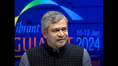 IT minister Ashwini Vaishnaw convened a meeting between Google and a clutch of Indian app developers on Tuesday (ANI) IT minister Ashwini Vaishnaw convened a meeting between Google and a clutch of Indian app developers on Tuesday (ANI)