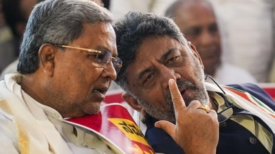 Karnataka chief minister Siddaramaiah and deputy chief minister DK Shivakumar have received the bomb threat mail. (PTI file) Karnataka chief minister Siddaramaiah and deputy chief minister DK Shivakumar have received the bomb threat mail. (PTI file)