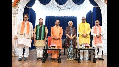 The newly inducted ministers with UP governor Anandiben Patel and CM Yogi Adityanath at Raj Bhavan on March 5. (Deepak Gupta/HT) The newly inducted ministers with UP governor Anandiben Patel and CM Yogi Adityanath at Raj Bhavan on March 5. (Deepak Gupta/HT)