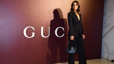 Alia Bhatt carried a leather bag at the Gucci event. Alia Bhatt carried a leather bag at the Gucci event.