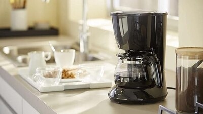 Make barista-like coffee at home with the best coffee-making machines. Make barista-like coffee at home with the best coffee-making machines.