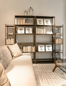 To go with a minimalist look, opt for neutral-coloured accents (Pexels)