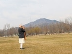 Prime Minister Narendra Modi offered his reverence to the Shankaracharya Hill and the temple atop it during his Kashmir visit on Thursday. Prime Minister Narendra Modi offered his reverence to the Shankaracharya Hill and the temple atop it during his Kashmir visit on Thursday.