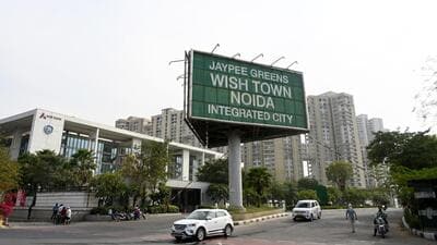 Homebuyers said construction is not being started at the site in Sector 128 because the state government has delayed approval for the resolution plan by Suraksha Group. (HT Archive) Homebuyers said construction is not being started at the site in Sector 128 because the state government has delayed approval for the resolution plan by Suraksha Group. (HT Archive)