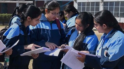 Check out the words for the day and a small quiz to push yourself to improve your word power. (Manish/HT Photo) Check out the words for the day and a small quiz to push yourself to improve your word power. (Manish/HT Photo)