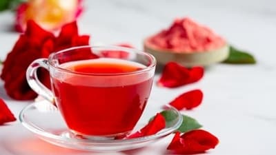 High uric acid can be managed with a series of lifestyle changes like intake of more water and making certain changes in the diet. (freepik) High uric acid can be managed with a series of lifestyle changes like intake of more water and making certain changes in the diet. (freepik)