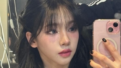 On March 5, aespa's Karina posted a handwritten apology letter - for having a boyfriend - on her Instagram. International fans expressed their exasperation against Korean fans protesting the 23-year-old artist's consensual choice to be in a relationship. (Instagram / katarinabluu) On March 5, aespa's Karina posted a handwritten apology letter - for having a boyfriend - on her Instagram. International fans expressed their exasperation against Korean fans protesting the 23-year-old artist's consensual choice to be in a relationship. (Instagram / katarinabluu)