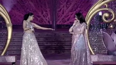 Nita Ambani (right) and Isha Ambani (left) dancing to a Bollywood song at Anant Ambani, Radhika Merchant’s sangeet ceremony. (Instagram/@varindertchawla) Nita Ambani (right) and Isha Ambani (left) dancing to a Bollywood song at Anant Ambani, Radhika Merchant’s sangeet ceremony. (Instagram/@varindertchawla)