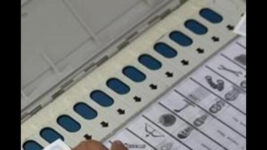 Haryana chief electoral officer (CEO) Anurag Agarwal said on Thursday that special arrangements will be made at polling stations for ‘divyangs’ and voters above the age of 85 years. (HT File Photo)