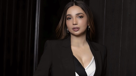 Kanika Dhillon