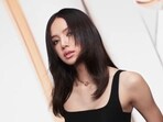Lisa in new Bulgari B.zero1 campaign video. 