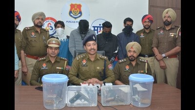DSP Mohit Agarwal addressing press conference at Mataur police station in Mohali on Thursday. (Keshav Singh/HT) DSP Mohit Agarwal addressing press conference at Mataur police station in Mohali on Thursday. (Keshav Singh/HT)