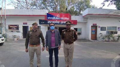Dubai-based Shakir Hussain complained at the Sector 20 police station in Noida that he had been defrauded of the ₹70 crore that he invested in Venkata’s company. (HT Photo) Dubai-based Shakir Hussain complained at the Sector 20 police station in Noida that he had been defrauded of the ₹70 crore that he invested in Venkata’s company. (HT Photo)