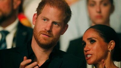 Harry, Duke of Sussex and patron of the Invictus Games (L), and his wife Meghan, Duchess of Sussex, attend the closing ceremony of the 2023 Invictus Games in Duesseldorf, western Germany on September 16, 2023. The Invictus Games, an international sports competition for wounded soldiers founded by British royal Prince Harry in 2014, was taking place from September 9 to 16, 2023 in Duesseldorf. (Photo by LEON KUEGELER / AFP) (AFP) Harry, Duke of Sussex and patron of the Invictus Games (L), and his wife Meghan, Duchess of Sussex, attend the closing ceremony of the 2023 Invictus Games in Duesseldorf, western Germany on September 16, 2023. The Invictus Games, an international sports competition for wounded soldiers founded by British royal Prince Harry in 2014, was taking place from September 9 to 16, 2023 in Duesseldorf. (Photo by LEON KUEGELER / AFP) (AFP)