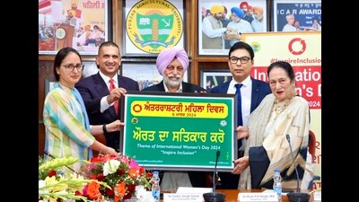 PAU vice-chancellor Satbir Singh Gosal along with other dignitaries during an event in Ludhiana on Friday. (HT Photo) PAU vice-chancellor Satbir Singh Gosal along with other dignitaries during an event in Ludhiana on Friday. (HT Photo)