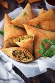 Keema Aloo Samosa (Pinterest) Keema Aloo Samosa (Pinterest)