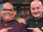 Anupam Kher remembered his old friend Satish Kaushik Anupam Kher remembered his old friend Satish Kaushik
