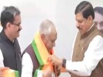 Madhya Pradesh chief minister Mohan Yadav, state BJP president VD Sharma, former CM Shivraj Singh Chauhan, cabinet minister Kailash Vijayvargiya and former minister Narottam Mishra welcomed the Congress leaders to the BJP. (File)