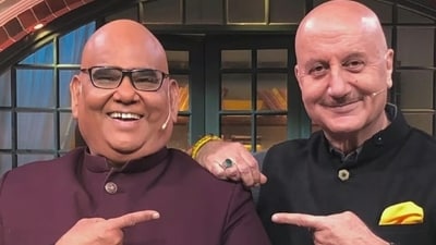 Anupam Kher remembered his old friend Satish Kaushik Anupam Kher remembered his old friend Satish Kaushik