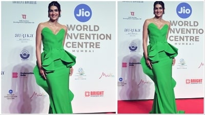Kriti Sanon looked stunning in a strapless floor-sweeping green gown. (ANI) Kriti Sanon looked stunning in a strapless floor-sweeping green gown. (ANI)