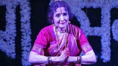 Actor-dancer Vyjayanthimala performing at Shri Ram Temple, Ayodhya (Shri Ram Janmbhoomi Teerth Kshetra) Actor-dancer Vyjayanthimala performing at Shri Ram Temple, Ayodhya (Shri Ram Janmbhoomi Teerth Kshetra)